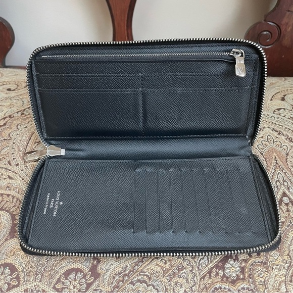 Louis Vuitton 2020 Authentic Vertical Damier Check Zippy Wallet Graphite W/ COA - Picture 9 of 15